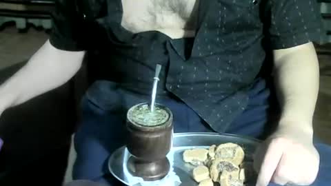 Snapshot of ore_cam chatting on April 11, 10:47 pm Ore online show from April 11, 10:47 pm