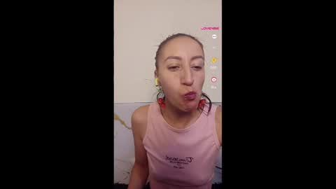 Snapshot of oriana_111 chatting on June 2, 3:52 am oriana_111 online show from June 2, 3:52 am