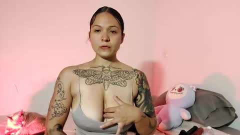 oriana savatil online show from March 26, 5:18 pm