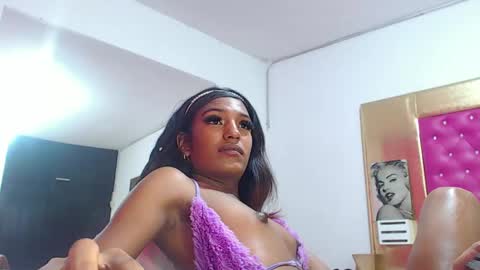 Snapshot of orianadollx chatting on January 4, 2:56 pm Oriana online show from January 4, 2:56 pm