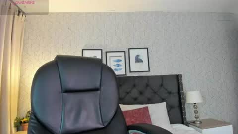 Snapshot of orion__smith chatting on June 27, 4:01 pm Orion online show from June 27, 4:01 pm