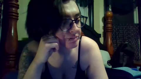 Snapshot of orphyx chatting on January 18, 3:09 am Entropy online show from January 18, 3:09 am