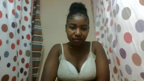 Snapshot of orsaniaa chatting on June 13, 9:29 am orsaniaa online show from June 13, 9:29 am