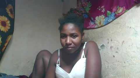 Snapshot of orsaniaa chatting on June 25, 9:14 am orsaniaa online show from June 25, 9:14 am