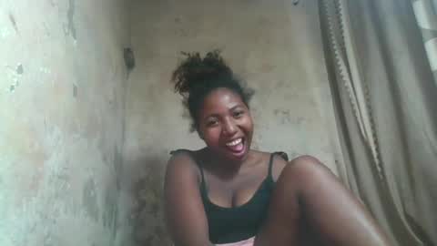 Snapshot of orsaniaa chatting on July 7, 9:24 am orsaniaa online show from July 7, 9:24 am