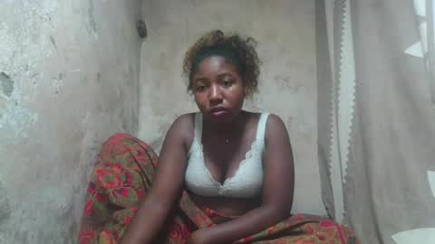 Snapshot of orsaniaa chatting on July 12, 6:04 am orsaniaa online show from July 12, 6:04 am