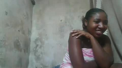 Snapshot of orsaniaa chatting on July 14, 9:25 am orsaniaa online show from July 14, 9:25 am