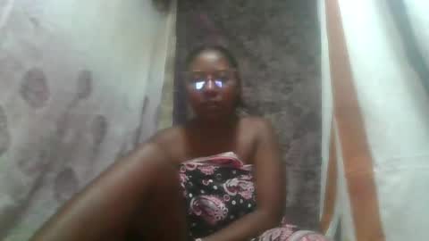 Snapshot of orsaniaa chatting on July 25, 8:12 am orsaniaa online show from July 25, 8:12 am