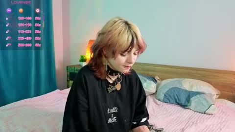 Ashley online show from October 30, 6:30 pm