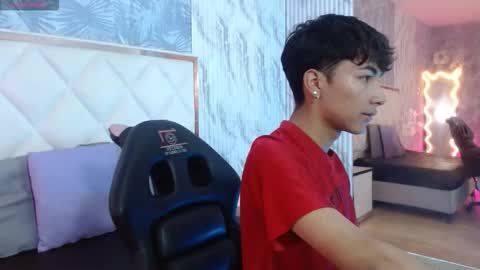 Snapshot of osamu_tay chatting on January 15, 3:16 pm osamu_tay online show from January 15, 3:16 pm