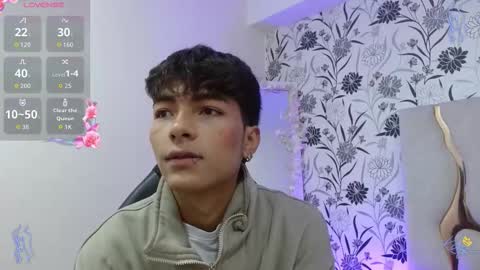 Snapshot of osamu_tay chatting on February 7, 11:36 am osamu_tay online show from February 7, 11:36 am