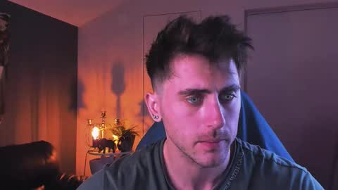 Oscar online show from October 5, 9:02 pm