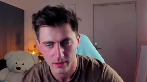 Oscar online show from October 23, 9:13 pm