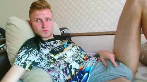 Snapshot of oscar_wildy chatting on October 18, 12:39 pm Oscar online show from October 18, 12:39 pm
