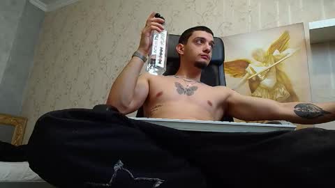 OscarGriffin online show from February 15, 10:44 am