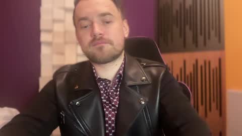 Snapshot of oscarsavage chatting on January 31, 5:32 pm Oscar Steel Savage online show from January 31, 5:32 pm