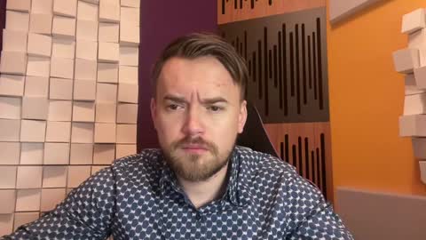 Snapshot of oscarsavage chatting on February 1, 8:50 am Oscar Steel Savage online show from February 1, 8:50 am