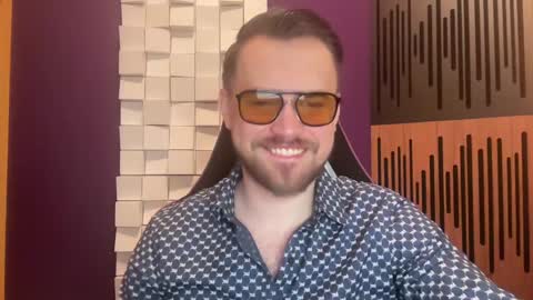 Snapshot of oscarsavage chatting on February 1, 6:19 pm Oscar Steel Savage online show from February 1, 6:19 pm