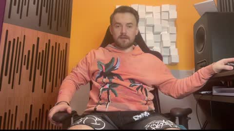 Snapshot of oscarsavage chatting on February 2, 6:31 pm Oscar Steel Savage online show from February 2, 6:31 pm