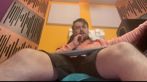 Snapshot of oscarsavage chatting on February 2, 9:34 pm Oscar Steel Savage online show from February 2, 9:34 pm