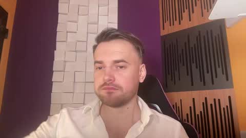 Snapshot of oscarsavage chatting on February 6, 6:24 pm Oscar Steel Savage online show from February 6, 6:24 pm