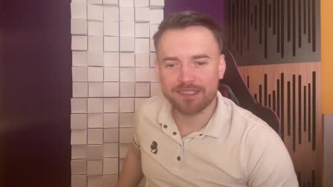 Snapshot of oscarsavage chatting on February 15, 5:17 pm Oscar Steel Savage online show from February 15, 5:17 pm