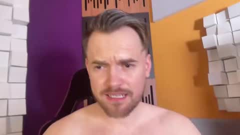 Snapshot of oscarsavage chatting on February 17, 8:58 pm Oscar Steel Savage online show from February 17, 8:58 pm