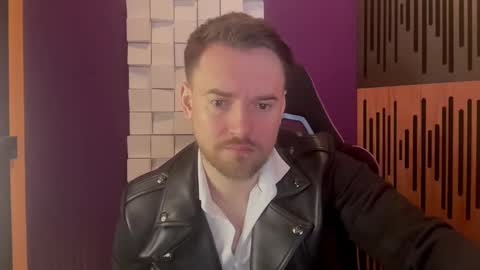 Snapshot of oscarsavage chatting on February 22, 5:13 pm Oscar Steel Savage online show from February 22, 5:13 pm