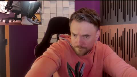 Snapshot of oscarsavage chatting on February 24, 10:14 pm Oscar Steel Savage online show from February 24, 10:14 pm