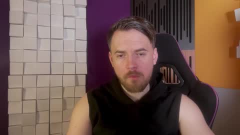 Snapshot of oscarsavage chatting on February 26, 10:09 pm Oscar Steel Savage online show from February 26, 10:09 pm