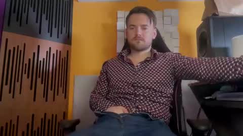 Snapshot of oscarsavage chatting on February 28, 10:28 pm Oscar Steel Savage online show from February 28, 10:28 pm
