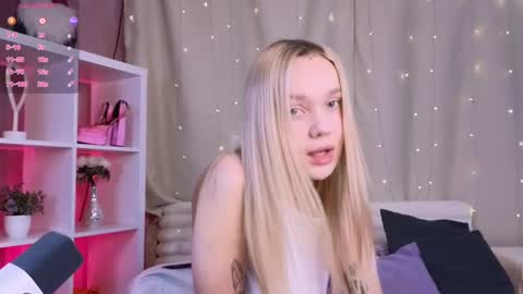 Snapshot of oseaan chatting on March 9, 7:12 am Heidi online show from March 9, 7:12 am