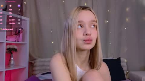 Snapshot of oseaan chatting on March 9, 2:21 pm Heidi online show from March 9, 2:21 pm