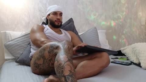 osher_cox online show from November 16, 4:07 am