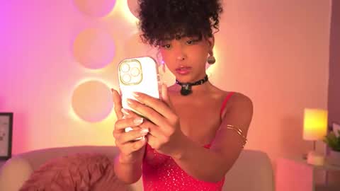 Oshun  online show from February 21, 11:50 pm