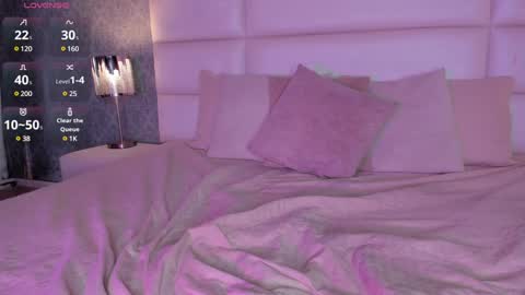 Osirismansour online show from December 15, 1:57 am