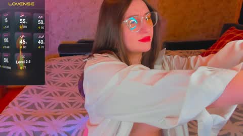 Leliana online show from December 14, 4:34 am