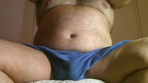 Snapshot of osolicencioso chatting on October 5, 4:33 am Oso Licencioso online show from October 5, 4:33 am