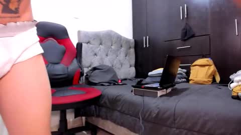 Leyder online show from October 3, 2:08 am