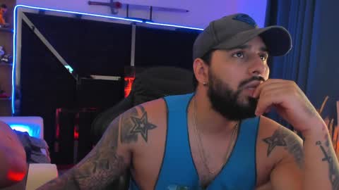 Snapshot of ostin_big21 chatting on April 8, 10:54 pm ostin big21 online show from April 8, 10:54 pm