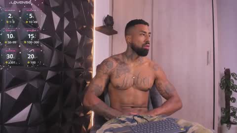 Ostin Daniels online show from October 12, 8:52 pm