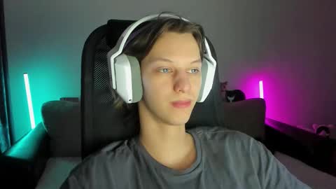 Ostin online show from February 8, 1:14 pm