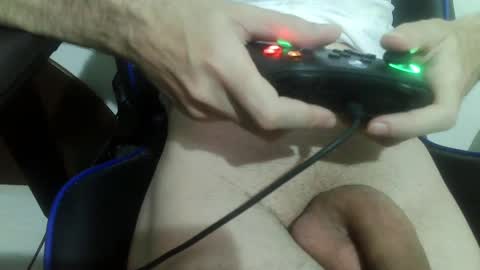 Snapshot of osyryx chatting on January 6, 2:48 am Lucas online show from January 6, 2:48 am