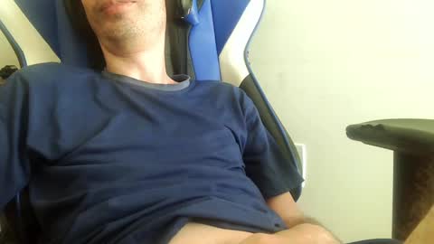 Snapshot of osyryx chatting on January 8, 1:20 pm Lucas online show from January 8, 1:20 pm