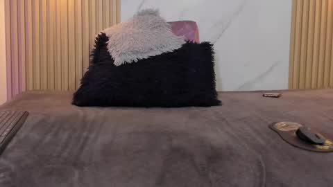 Otto Andrew online show from February 22, 8:07 pm