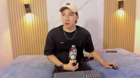 Otto Andrew online show from March 1, 7:27 pm