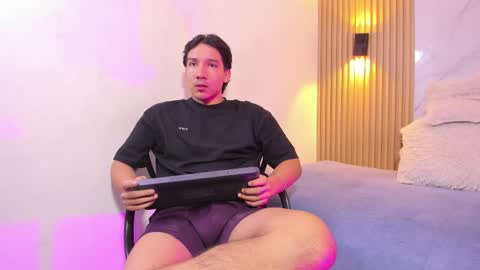 Otto Andrew online show from March 23, 4:27 am