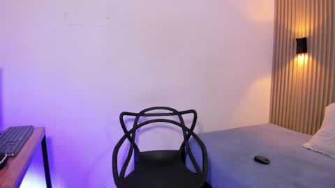 Otto Andrew online show from April 1, 4:02 am