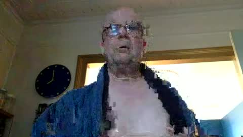 Snapshot of ottodick chatting on June 19, 7:01 am Otto online show from June 19, 7:01 am