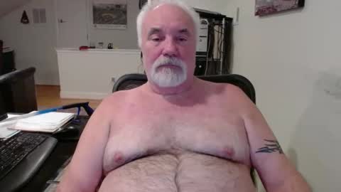 Snapshot of ouqtur chatting on October 19, 7:09 am ouqtur online show from October 19, 7:09 am
